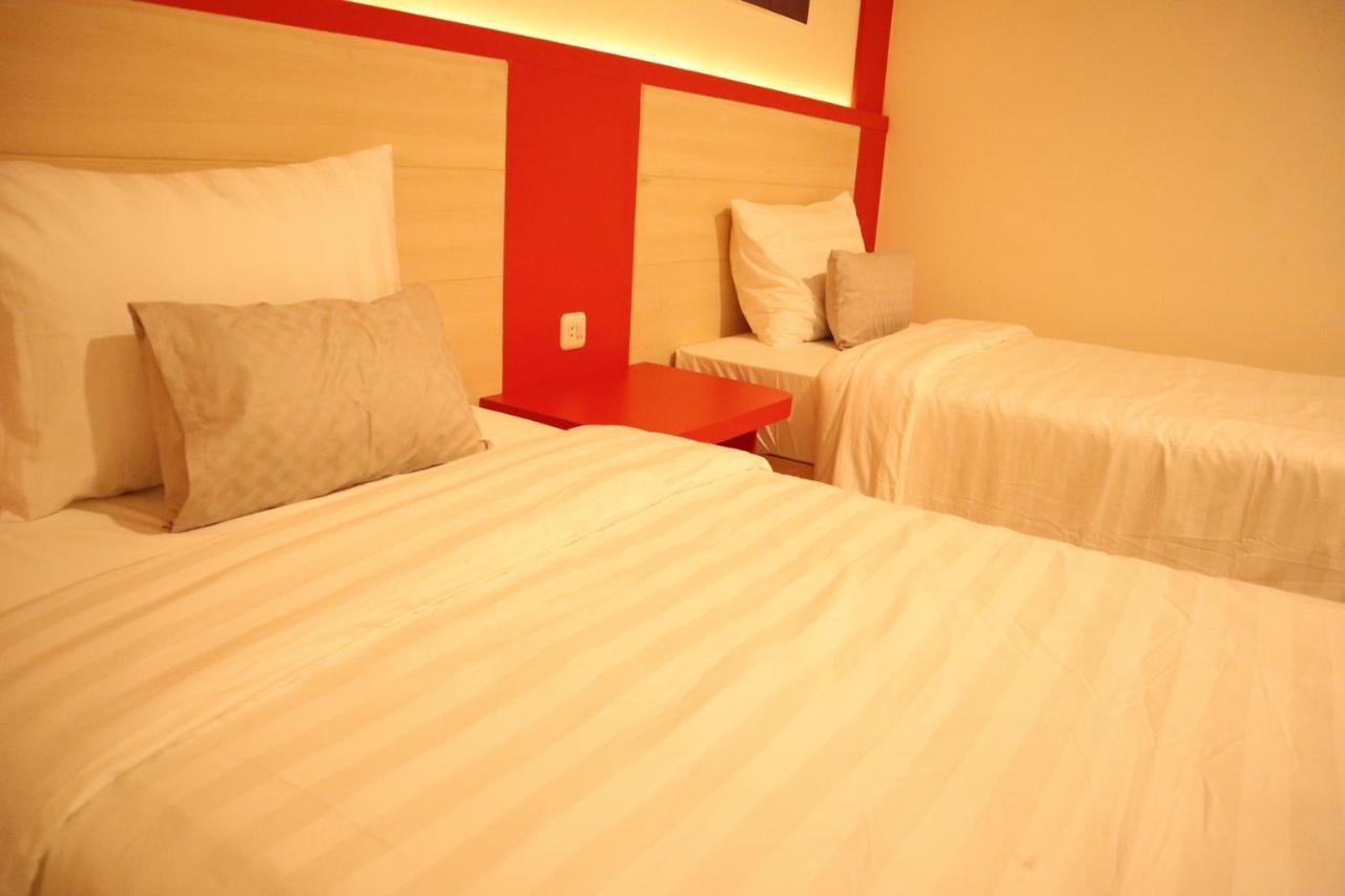 D'carol Hotel 3*